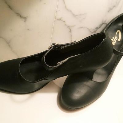 CAPEZIO authentic vintage leather dancing shoes size 9M