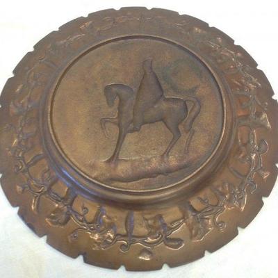 Crusade Soldier Bronze Plate 3D Plate 8 In W