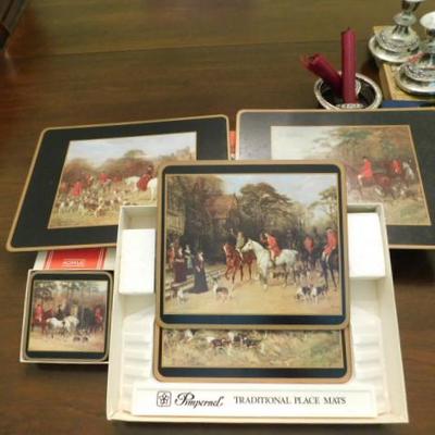 Pimpernel Acrylic Coaster and Place Mat Set Hunter Jumper 