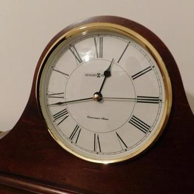 Howard Miller Wood Case Mantle Clock Battery Operated