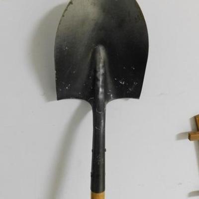 Tempered Steel Head Shovel