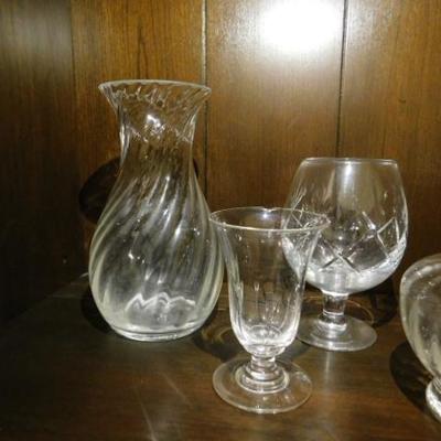 Collection of Glass and Crystal Pieces