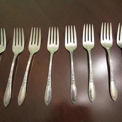 Onieda Sterling Silver Virginian Pattern Flatware 54 Pieces