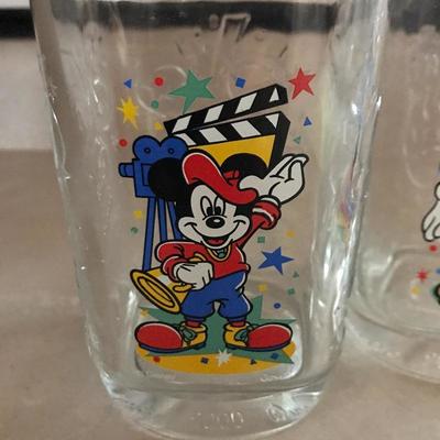 Lot 1 - 8 Mickey Mouse Glasses