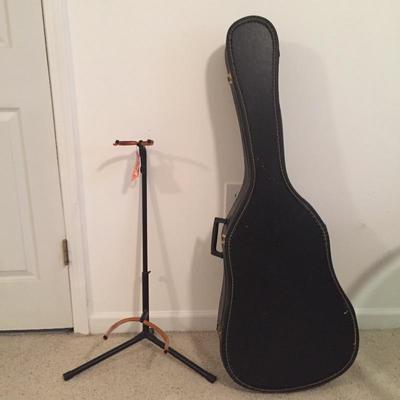 Lot 26 - Stageline Guitar Stand and Guitar Case 