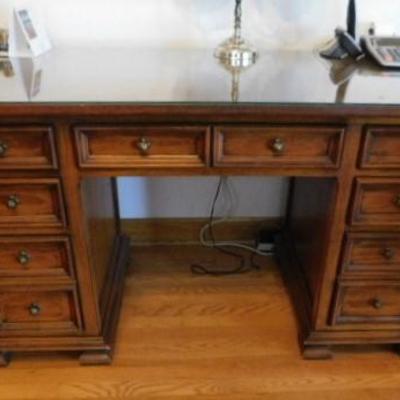 Ethan Allen Executive Solid Wood Desk with Cubby Finished Back 55