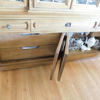 Thomasville Pecan Wood 2-Piece Breakfront China Hutch 74" x 20" x 81