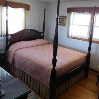 Sumter Cabinet Co.  Solid Cherry Queen Poster Rice Bed Frame (No Mattress)