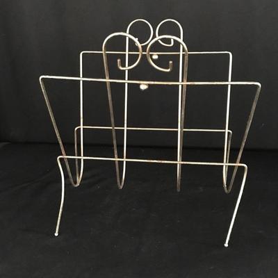 Lot 59 - Vintage Media and Wire Rack