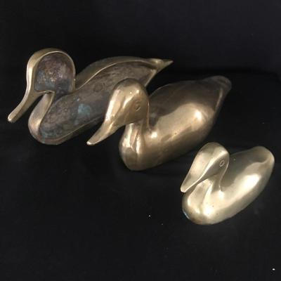 Lot 9 - Trio of Brass Ducks