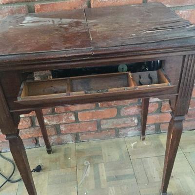 Lot 74 - Singer Sewing Machine And Vintage Sign