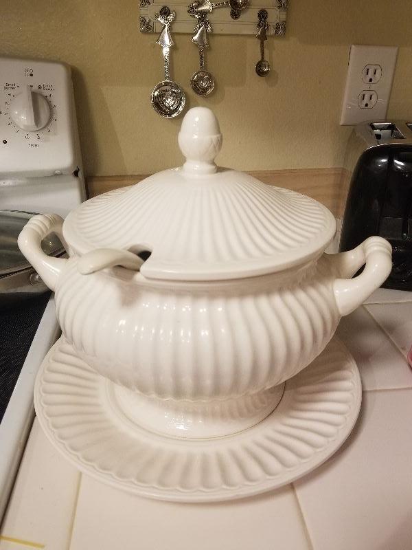 White ceramic soup tureen Made In Japan