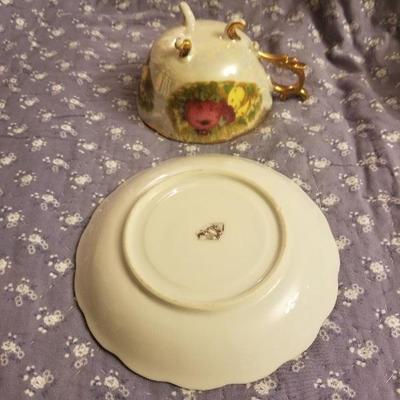 Japan Cup & Saucer Gold Trim Fruit 