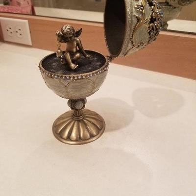 Decorative Elaborate Music Box Egg 