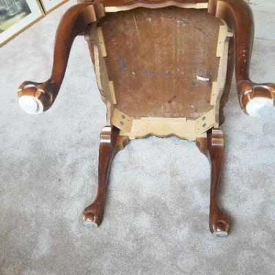 Ornate Carved Wood End Table Shell Style Cherry Color 