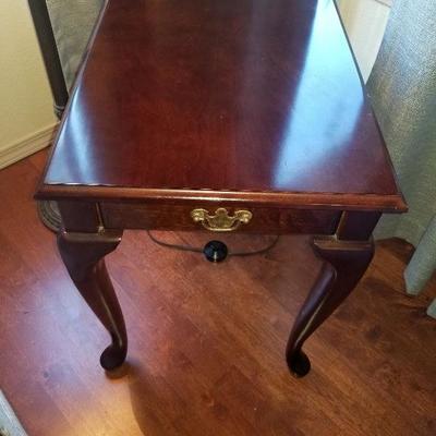 Modern Wood End Table Ethan Allen Look A Like 