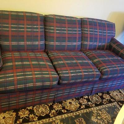 Plaid LIKE NEW Hide-a-bed Couch / Sofa 