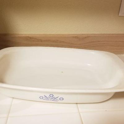 2 corning ware casserol dishes blue & white daisy 
