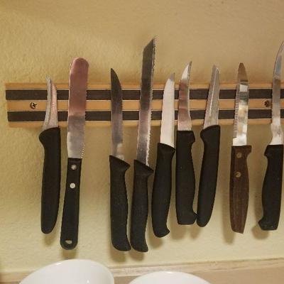 Magnet Knife wall holder plus knives 