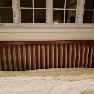 Ethan Allen King Size Complete Bed