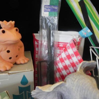 Frog, Turtle & Elephant?