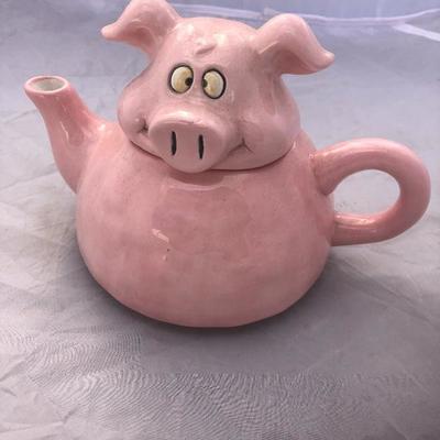 Pig tea kettle 