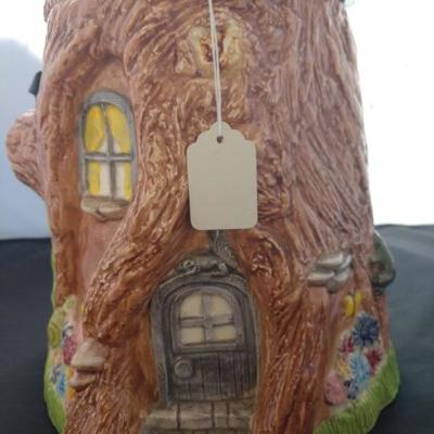 Tree house cookie jar