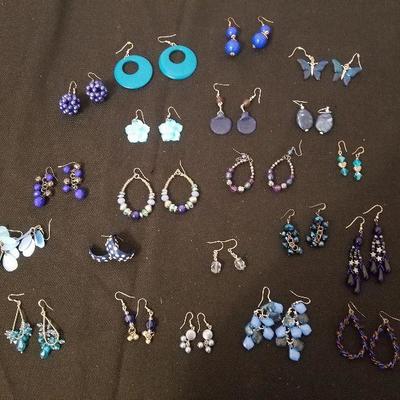 Lot of 21 Blue Earrings Costume Jewelry - # 114-A