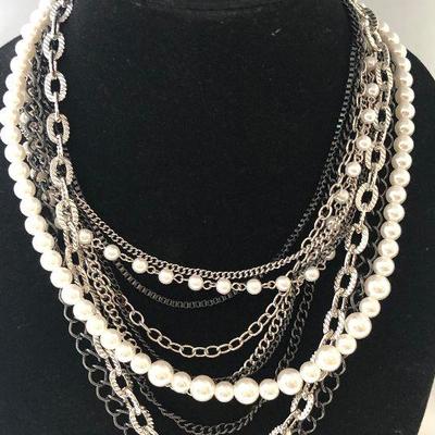 #28 Pearl/Silver Necklace 18â€