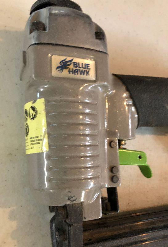BLUE HAWK BRAD NAILER