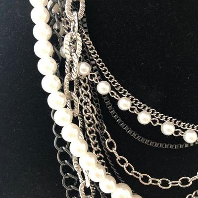 #28 Pearl/Silver Necklace 18â€