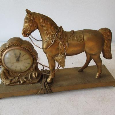 United Mantle Horse Clock