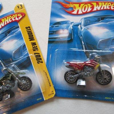 Lot 14 - Variety Of Hot Wheels Cars & Motorcycles  