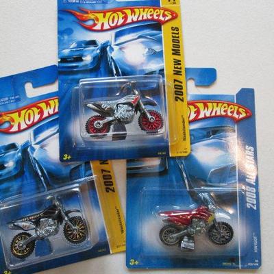 Lot 13 - Variety Of Hot Wheels Motorcycles 