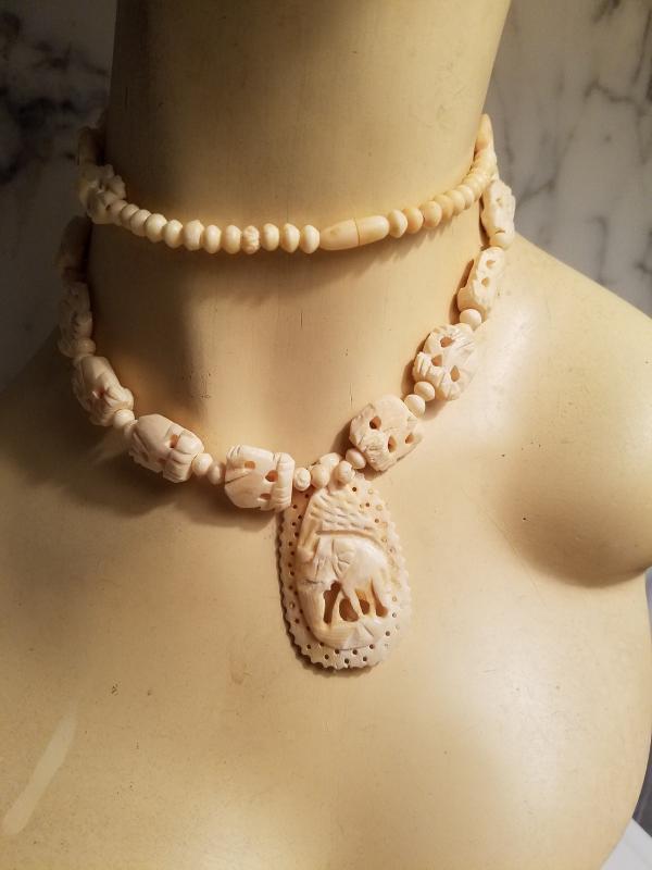 ANTIQUE / VINTAGE HAND CARVED AFRICAN BONE NECKLACE. - collectibles - by  owner - sale - craigslist