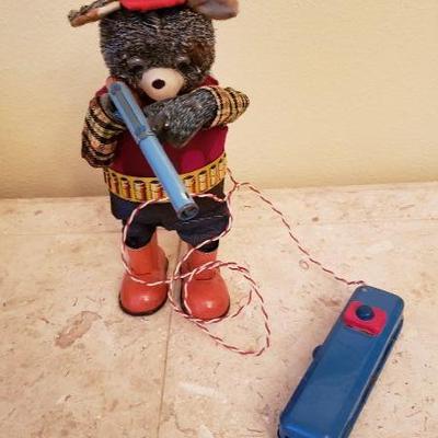 Vintage Tin Toy Marusan 1950s Shooting Bear