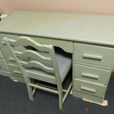 Vintage Solid Wood Kneehole 7 Drawer Desk with Chair