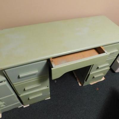 Vintage Solid Wood Kneehole 7 Drawer Desk with Chair