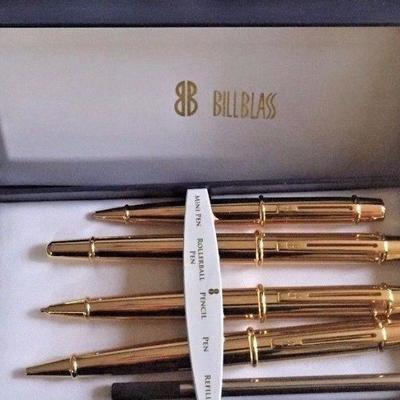 Rare Vintage Bill Blass 4 Piece Pen & Pencil Set in gold