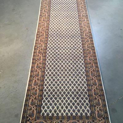 CLASSIC HAND-KNOTTED WOOL RUNNER 2.9x10.2