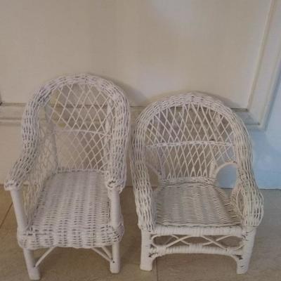 600 - 1/6 Scale Wicker Chairs