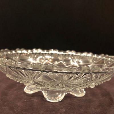 ANTIQUE VICTORIAN ERA CLEAR GLASS FOOTED CANDY DISH