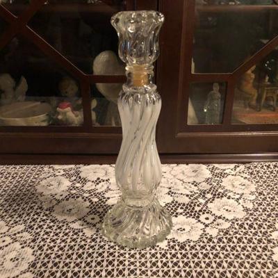 GLASS DECANTER WITH LID