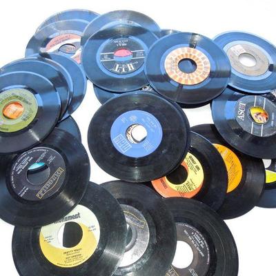 Lot 109: Collection of Vintage 45rpm Records x 86