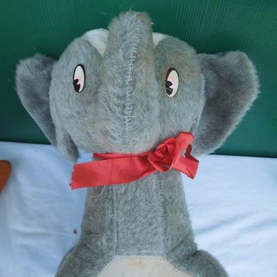 Lot 229: Six 1960's Stuffed Carnival Prize Animals