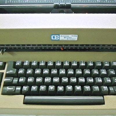 Lot 28: IBM Selectric II Electric Typewriter (1 of 3)