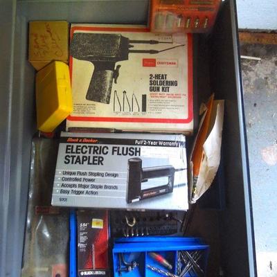 Lot 238: Craftsman 6 Drawer Metal Tool Cabinet with Contents