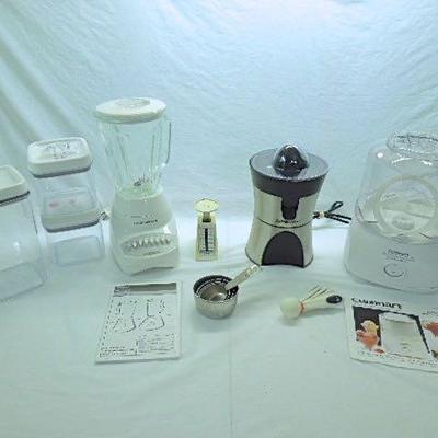 Lot 74: Blender, Juicer; Plastic Canisters; Kitchen Essentials