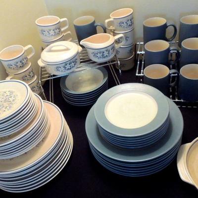 Lot 170: 2 Sets of Vintage Dinnerware and Glassware