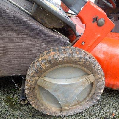 Lot 243: Scotts  Briggs and Stratton 6 HP Motor Gas Mower with Bag